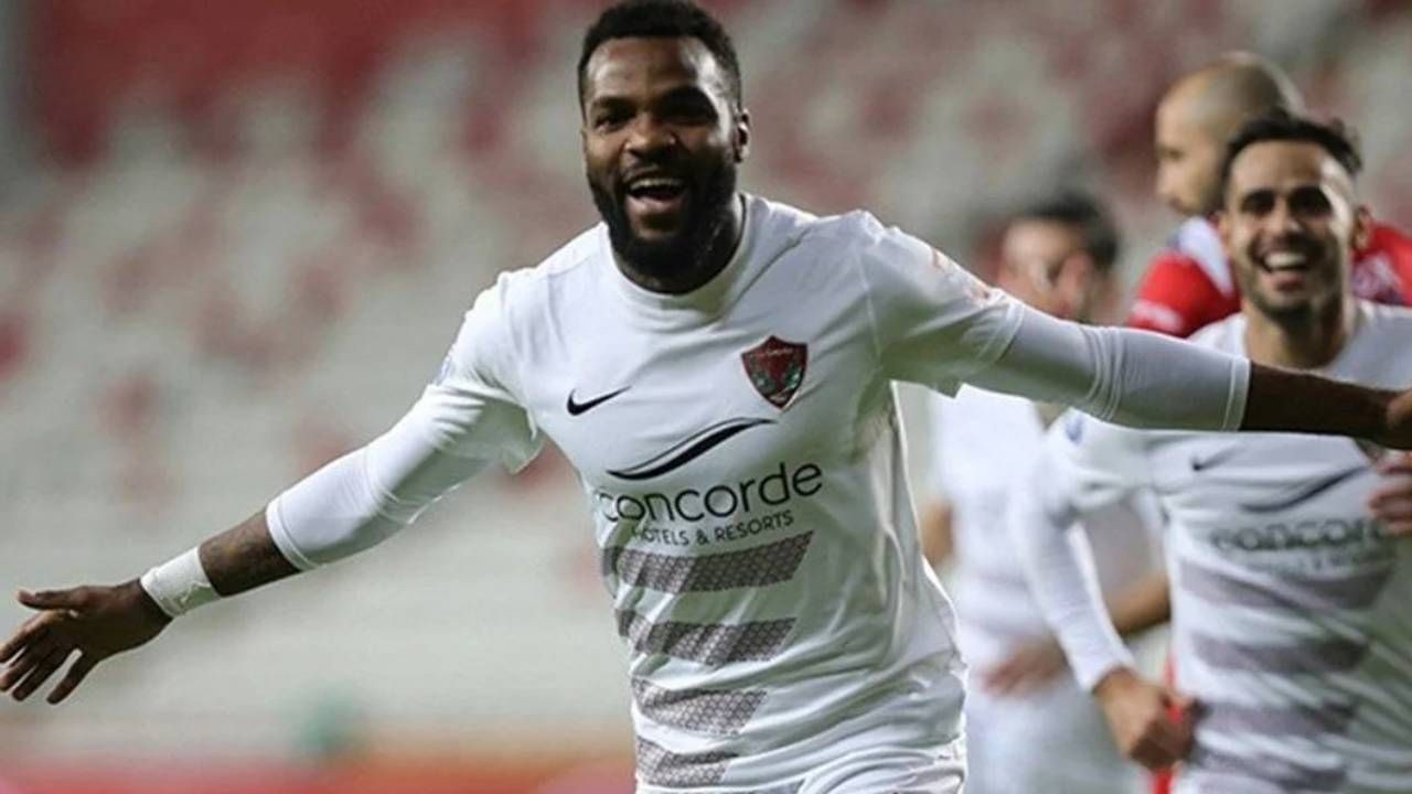 Aaron Boupendza 11. kattan düşerek hayatını kaybetti! Trajik ölümle ilgili intihar şüphesi - Sayfa 2