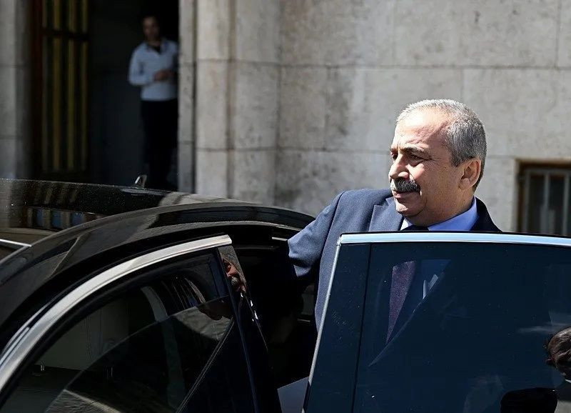 Sırrı Süreyya Önder'in sağlık durumuyla ilgili DEM Parti'den açıklama geldi: Ameliyatı henüz bitmedi! - Sayfa 4