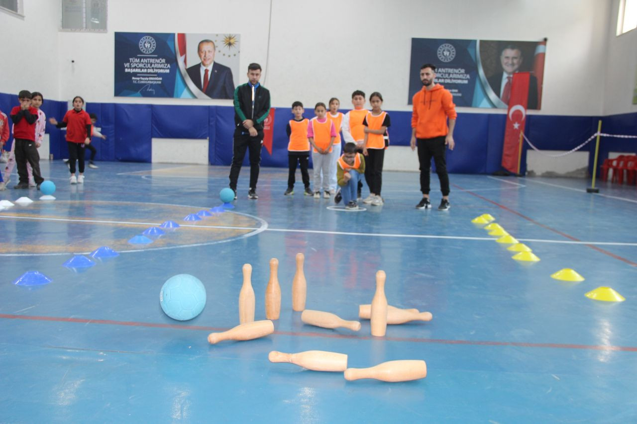 Cizre’de ilkokul öğrencileri eğlenceli etkinliklerle buluştu - Sayfa 1