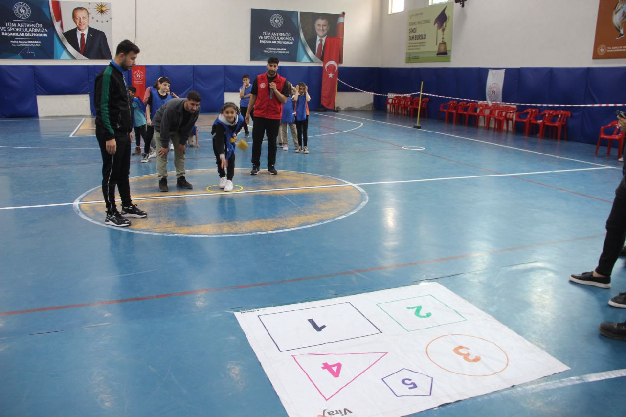 Cizre’de ilkokul öğrencileri eğlenceli etkinliklerle buluştu - Sayfa 6