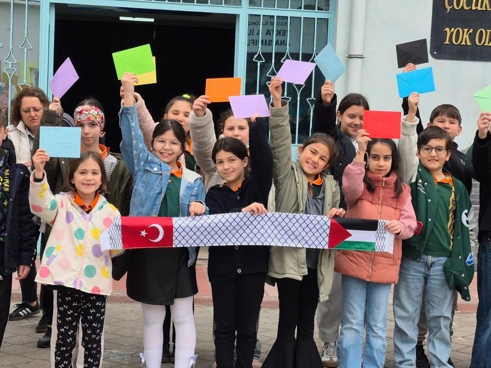 Samsunlu öğrencilerden savaş mağduru çocuklara 23 Nisan mektubu: “Savaş bitsin, çocuklar oynasın” - Sayfa 2