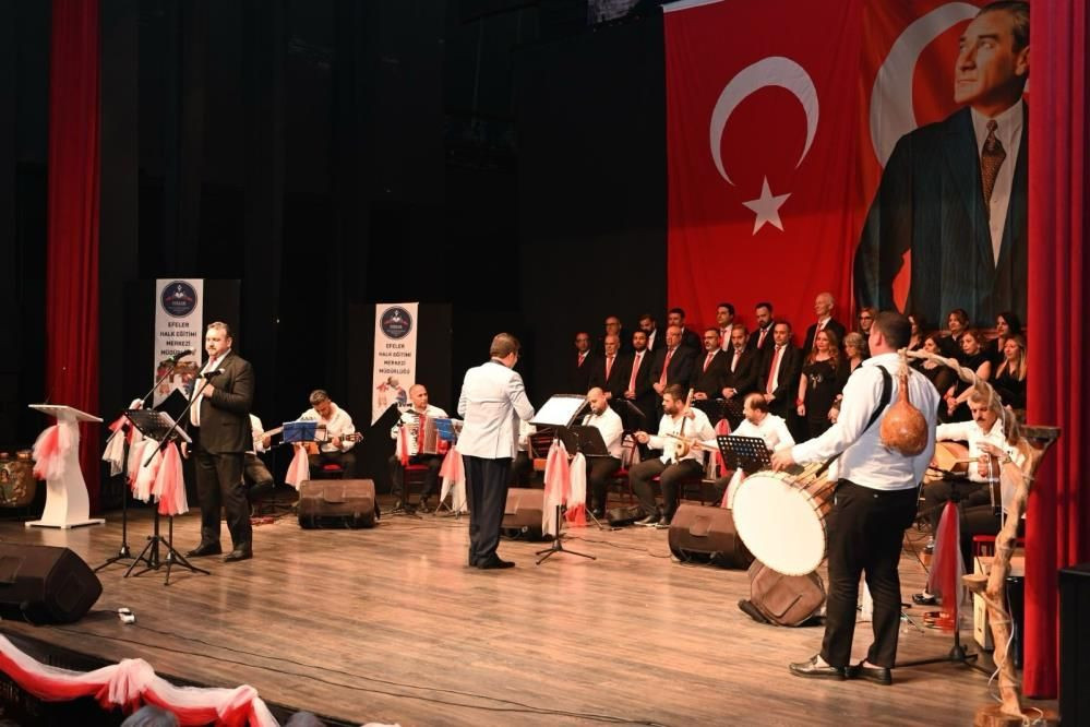 Aydın’da türkü rüzgârı: “Türkülerle Türkiye’m” konseri büyüledi - Sayfa 7