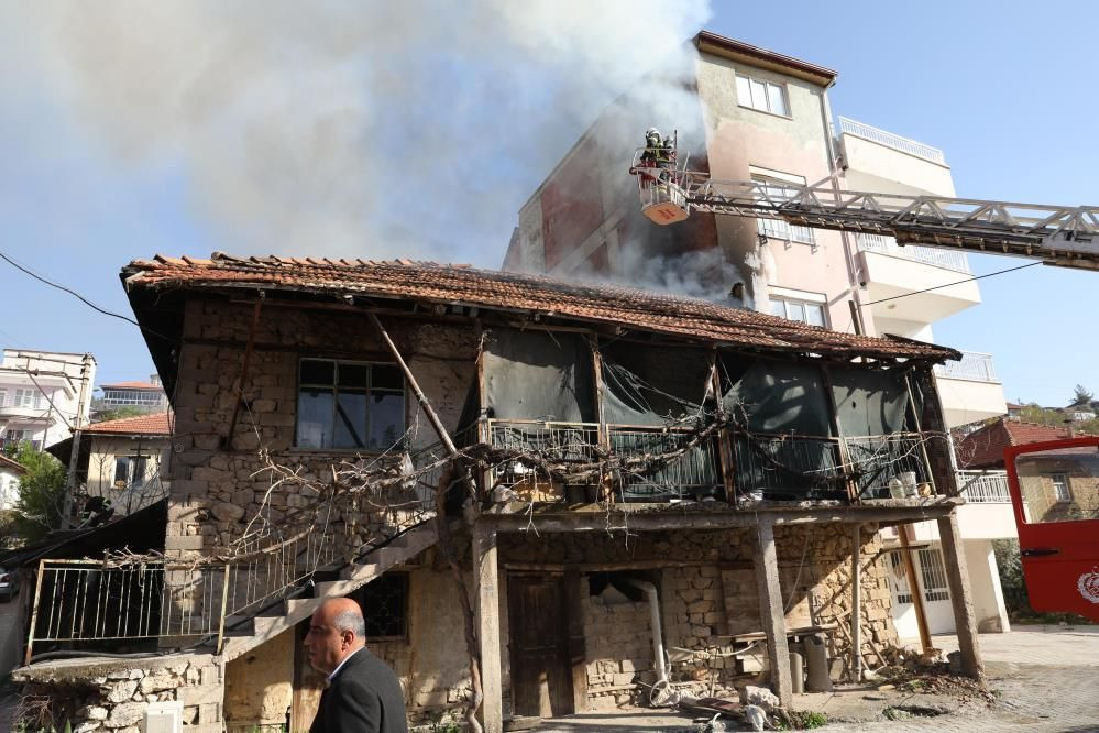 Bucak’ta korkutan yangın: 80 yaşındaki Meryem Şan dumandan etkilendi - Sayfa 2