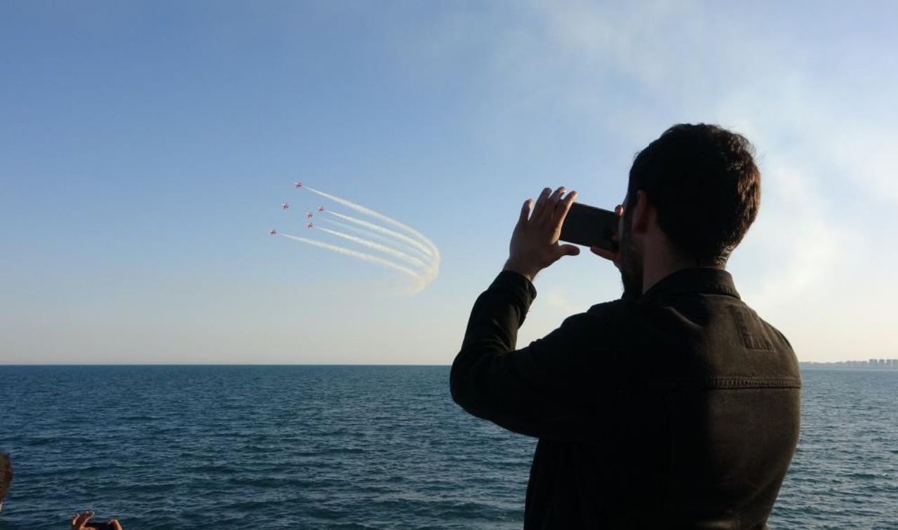 Türk Yıldızları Mersin semalarını fethetti: Prova uçuşu büyüledi - Sayfa 1