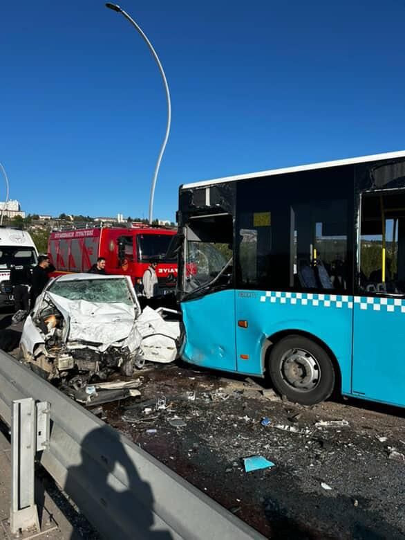 Diyarbakır'da belediye otobüsü ile otomobil kafa kafaya çarpıştı: 1 ölü, 4 yaralı - Sayfa 2