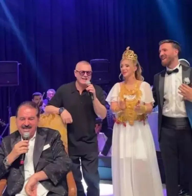 Aleyna Dalveren’in görkemli aşiret düğünü: İbrahim Tatlıses'in katıldığı düğünde milyon dolarlık altınlar takıldı - Sayfa 4