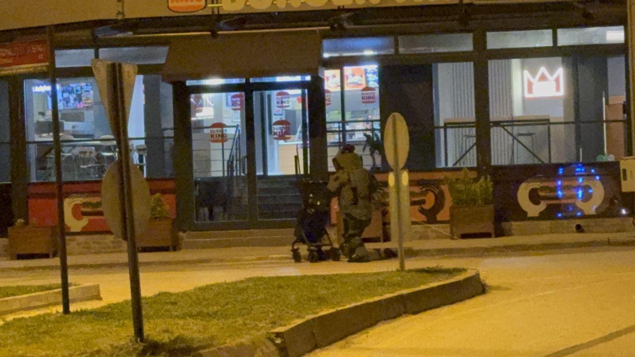 Düzce’de unutulan çanta fünyeyle patlatıldı: İçinden hırsızlık önleyici cihaz çıktı - Sayfa 7