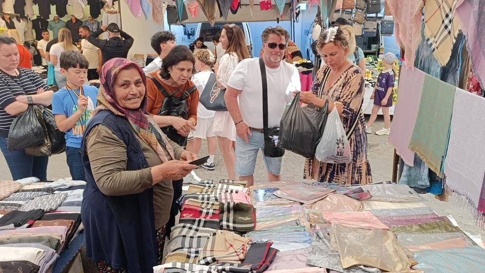Manavgat Perşembe Pazarı’nda turist bereketi: Esnaf yeni sezondan umutlu - Sayfa 5
