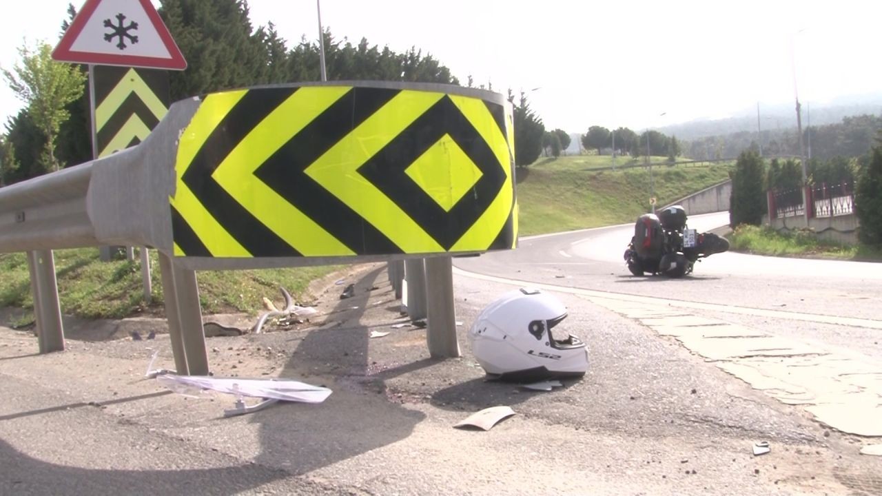Kartal’da feci kaza! Otomobil ile motosiklet çarpıştı, 1 ağır yaralı - Sayfa 1
