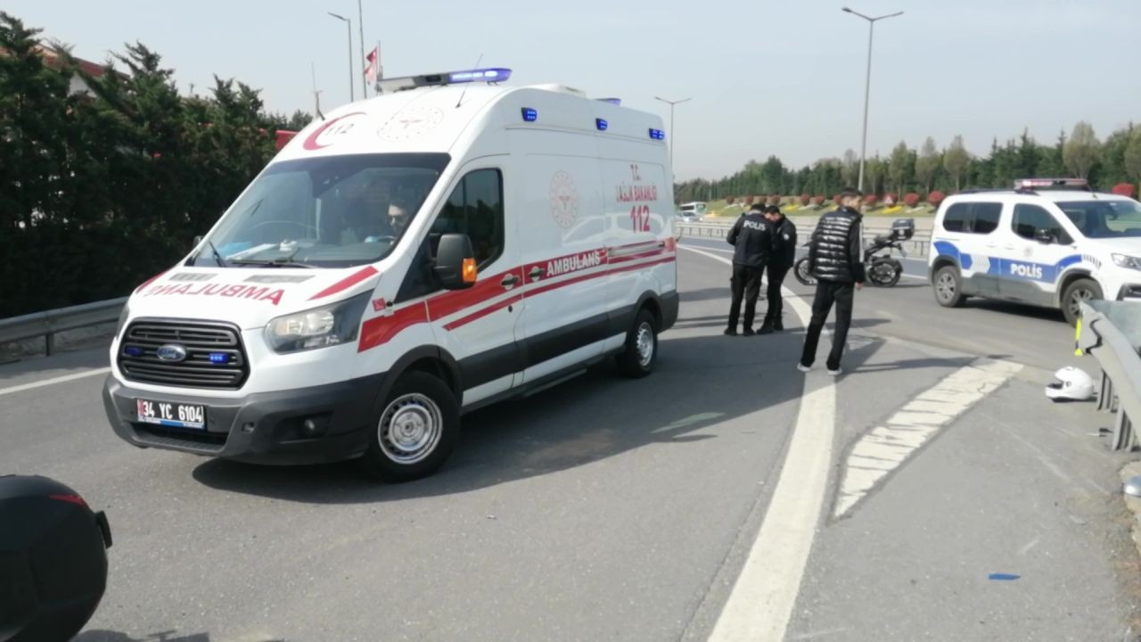 Kartal’da feci kaza! Otomobil ile motosiklet çarpıştı, 1 ağır yaralı - Sayfa 2