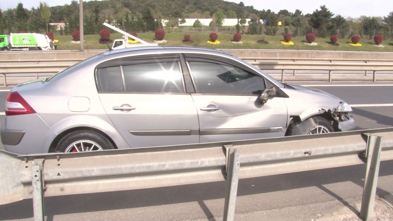 Kartal’da feci kaza! Otomobil ile motosiklet çarpıştı, 1 ağır yaralı - Sayfa 4