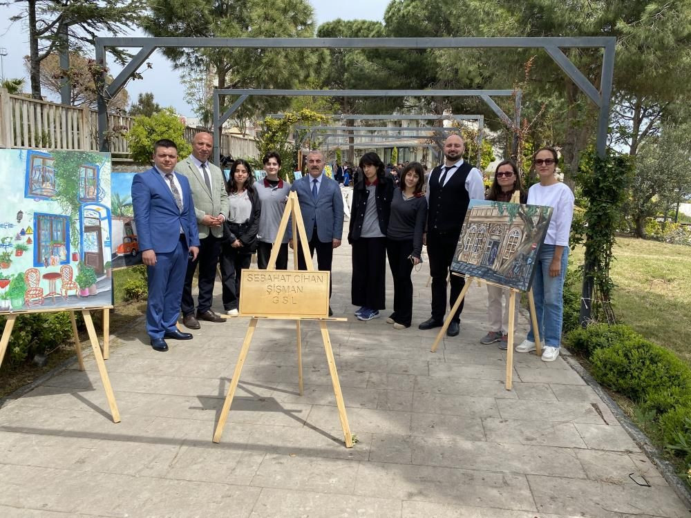 Ayvalık’ta “Kökler’den Balıkesir’e” projesi: Öğrenciler çevre ve deniz temalı eserleriyle parladı - Sayfa 5