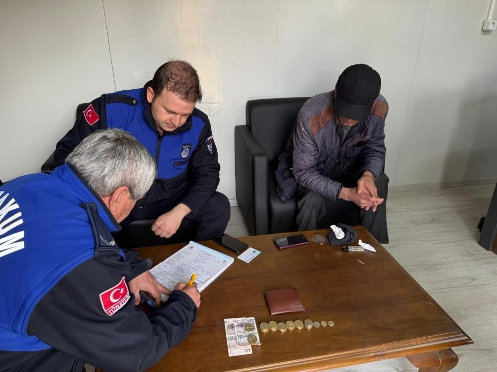 Atakum’da dilencilik denetimi: Zabıta suçüstü yakaladı, paralar kamuya aktarıldı - Sayfa 4