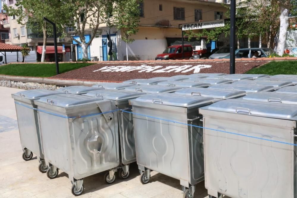 Aydın Büyükşehir’den Yenipazar’a çevre desteği: 100 çöp konteyneri hibe edildi - Sayfa 2