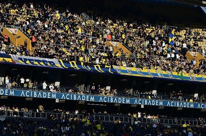 Fenerbahçe - Kayserispor maçı sonrası tribünler yangın yerine döndü: Polis müdahalesi geldi! - Sayfa 3