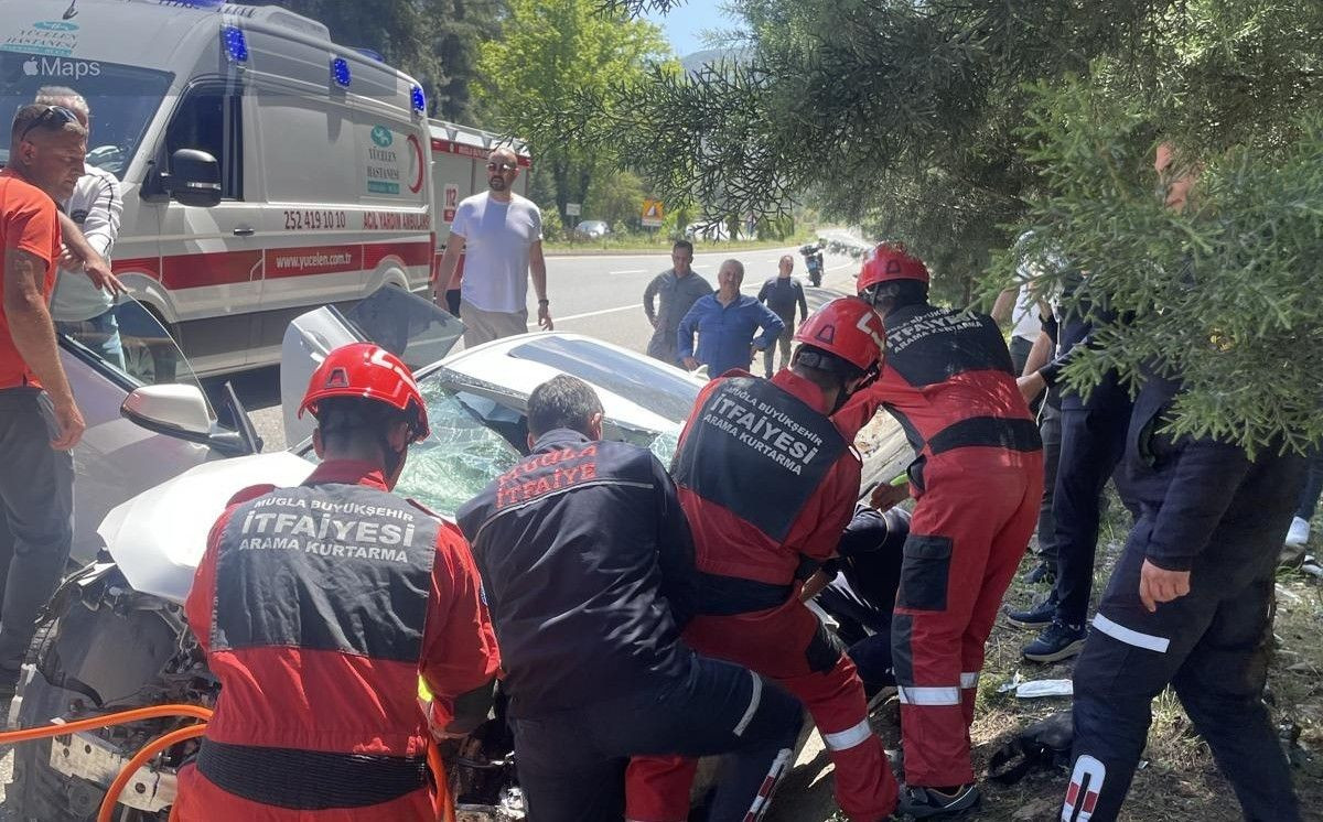 Marmaris'te karayolu savaş alanına döndü: 1 ölü, 4 yaralı - Sayfa 5