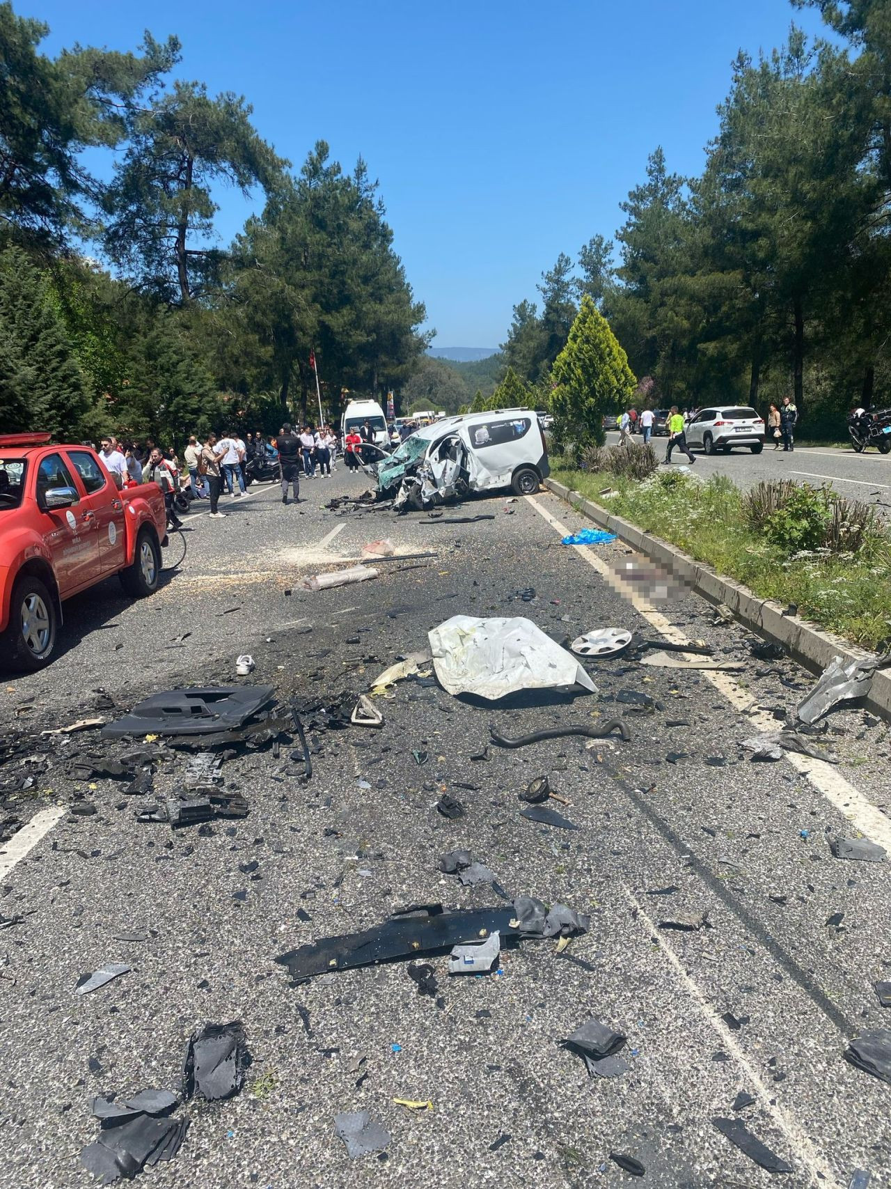 Marmaris'te karayolu savaş alanına döndü: 1 ölü, 4 yaralı - Sayfa 3