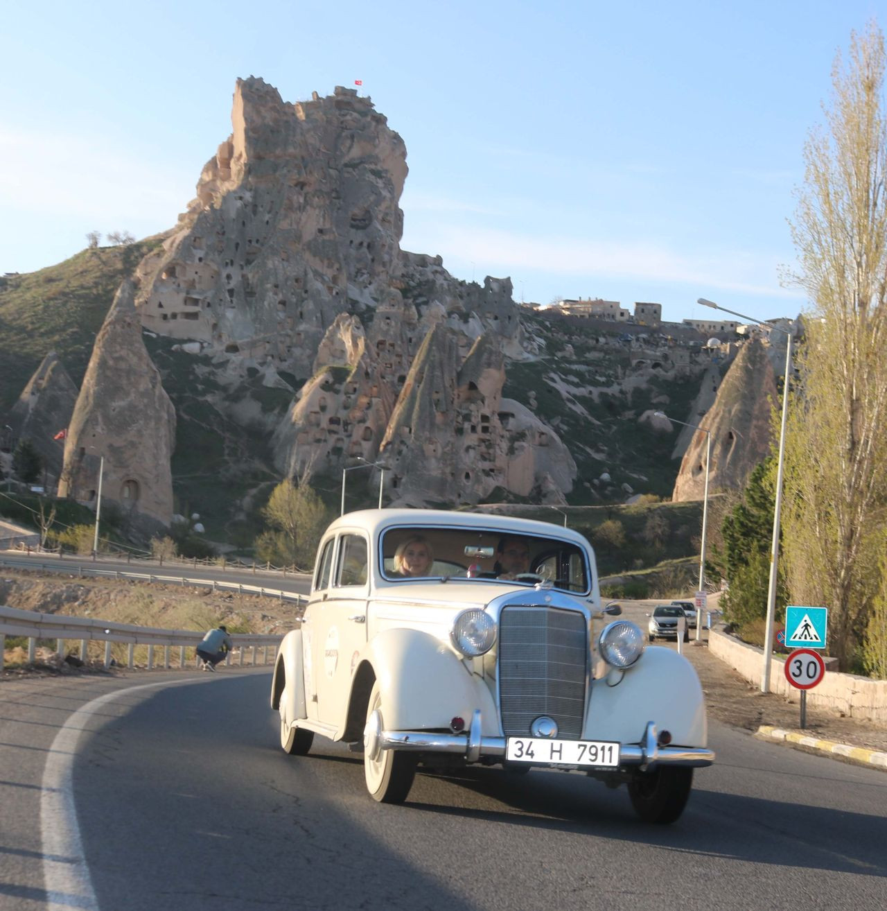 Klasik otomobil tutkunları Kapadokya'da buluştu - Sayfa 1