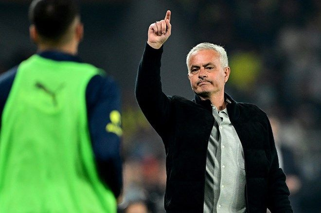 Sergen Yalçın Jose Mourinho'ya ateş püskürdü: Masal anlatma bize! Sizin kültürünüz tazminat kültürü! - Sayfa 8