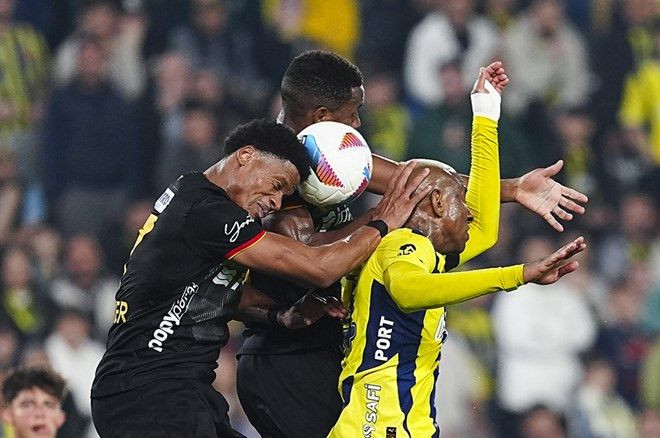 Nihat Kahveci "Yapılacak tek şey var" dedi ve Ali Koç'a bomba bir çağrıda bulundu! - Sayfa 6