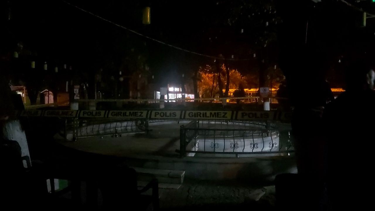 Kırklareli’de dehşet anları! Süs havuzunda elektriğe kapılan 1’i çocuk 4 kişi ağır yaralandı - Sayfa 2