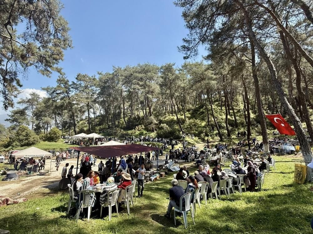 Aydın’da 40. Geleneksel Dede Hayrı: Binlerce kişi Ömür Yaylası’nda buluştu - Sayfa 1