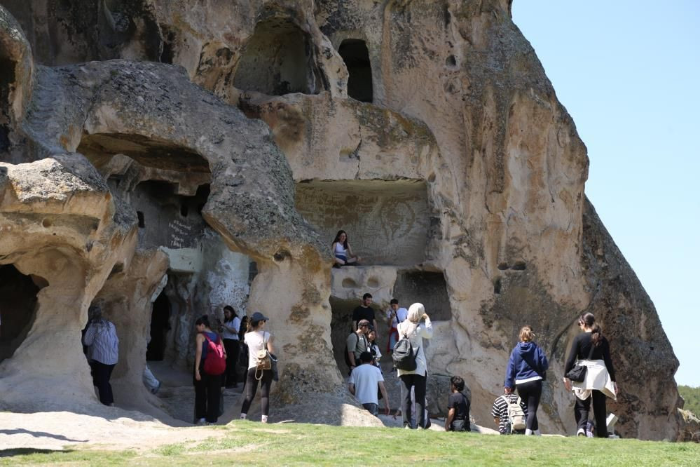 Eskişehir’de üniversite öğrencilerine tarihi Frig Vadileri gezisi - Sayfa 4