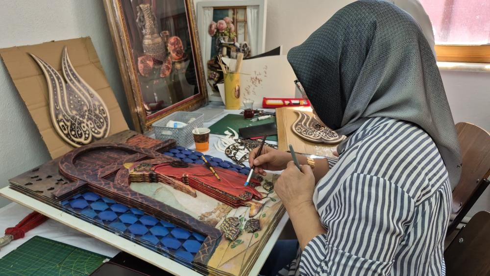 Düzce’de rölyef sanatı: Kağıtla üç boyutlu eserler hayat buluyor - Sayfa 10