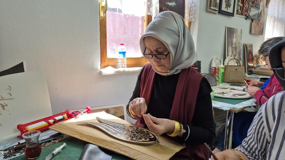 Düzce’de rölyef sanatı: Kağıtla üç boyutlu eserler hayat buluyor - Sayfa 9