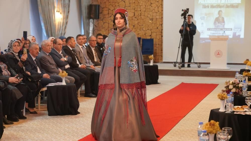 Palandöken’in eteğinde Türk motifleri defilesi görsel şölen sundu - Sayfa 8