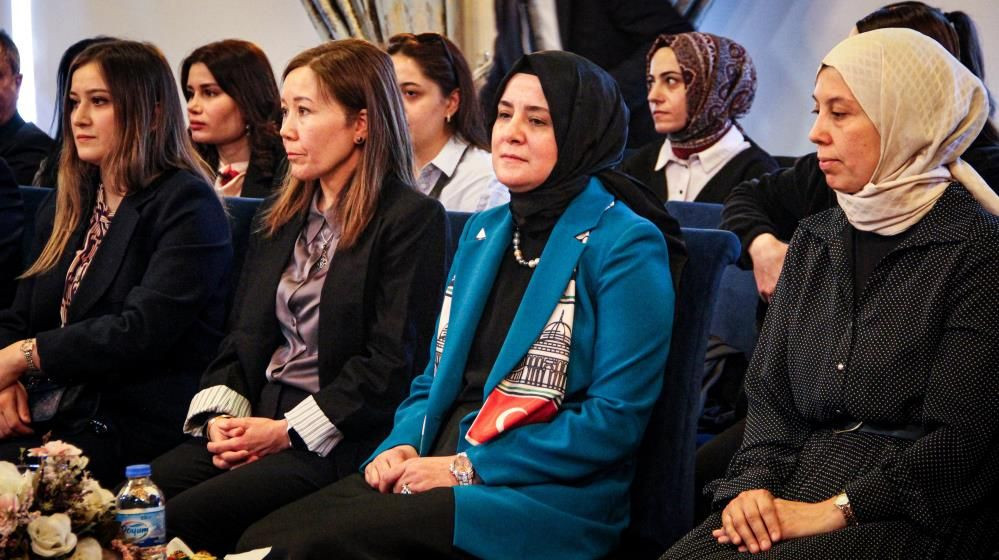 Palandöken’in eteğinde Türk motifleri defilesi görsel şölen sundu - Sayfa 6