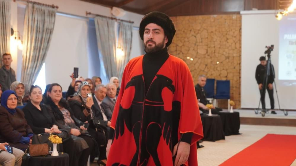 Palandöken’in eteğinde Türk motifleri defilesi görsel şölen sundu - Sayfa 5