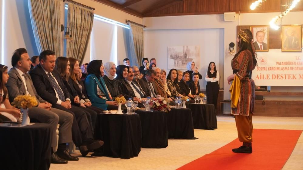 Palandöken’in eteğinde Türk motifleri defilesi görsel şölen sundu - Sayfa 10