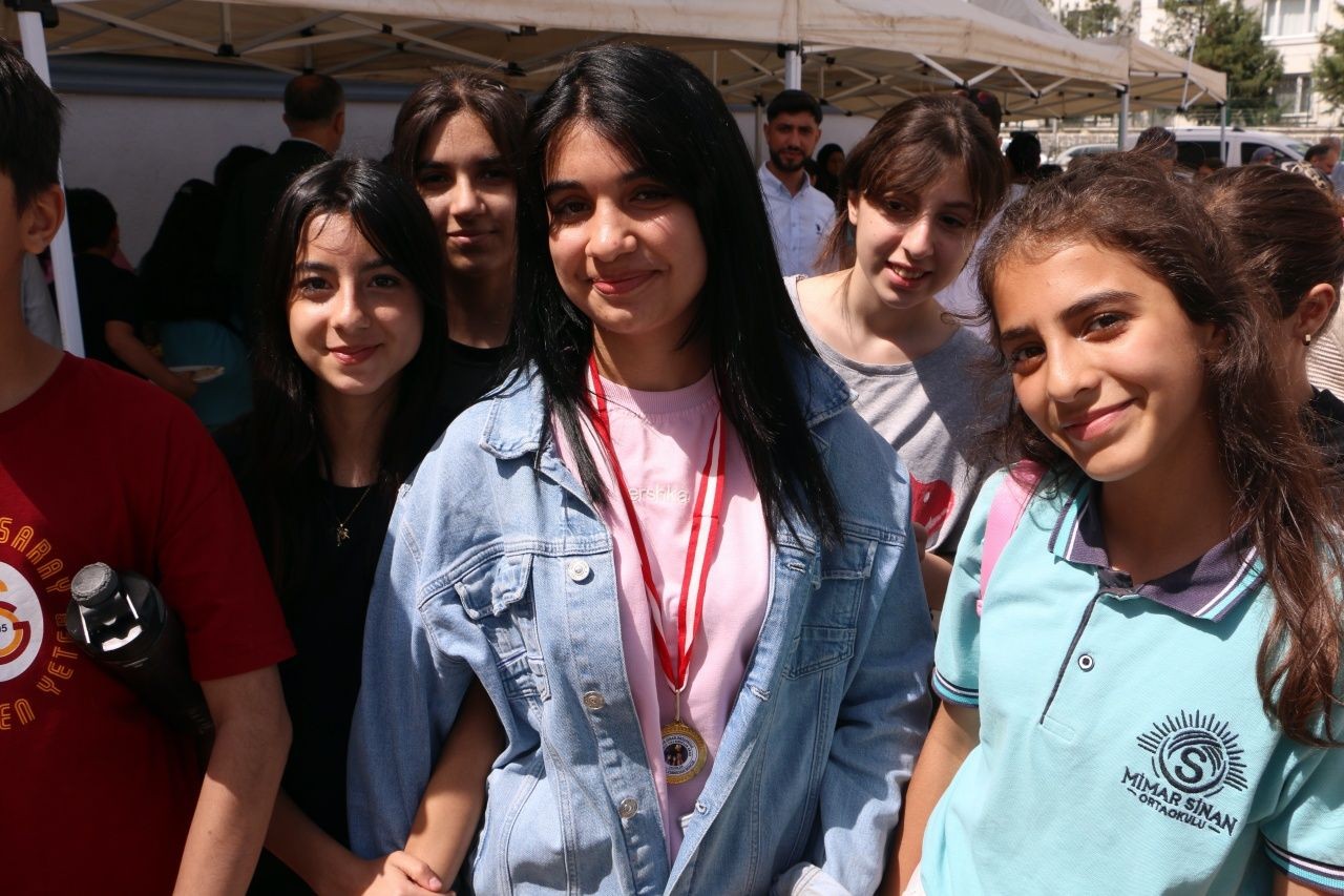 Diyarbakır’da anlamlı dayanışma! Mimar Sinan Ortaokulu’ndan Filistinli çocuklara destek - Sayfa 2