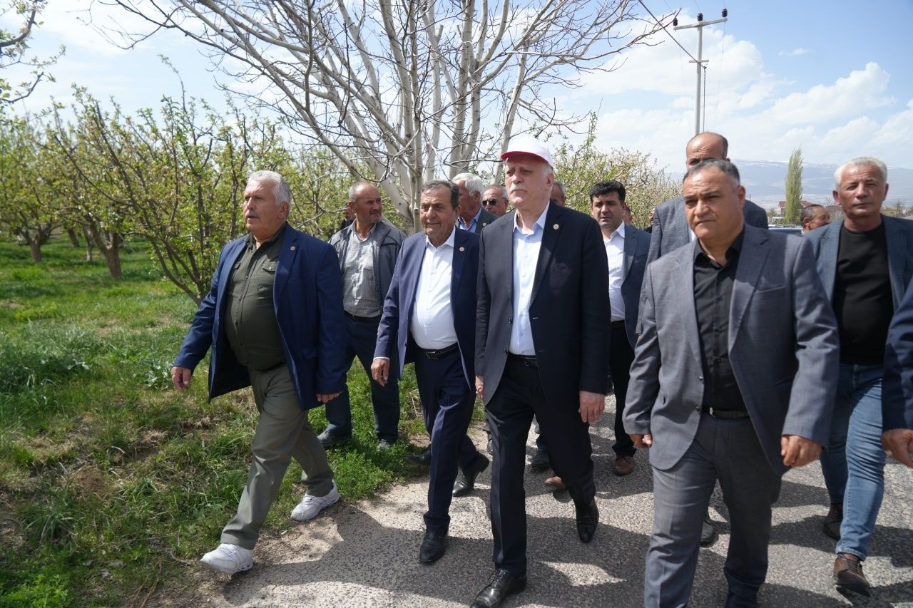 TZOB Başkanı Bayraktar Niğde’de! Zirai don elma bahçelerini vurdu, zarar %90’ı aştı - Sayfa 3