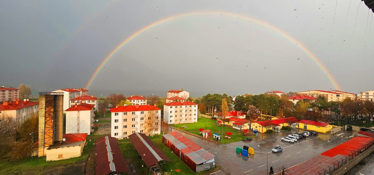 Tatvan’da doğa harikası! Yağmur sonrası gökkuşağı mest etti - Sayfa 6