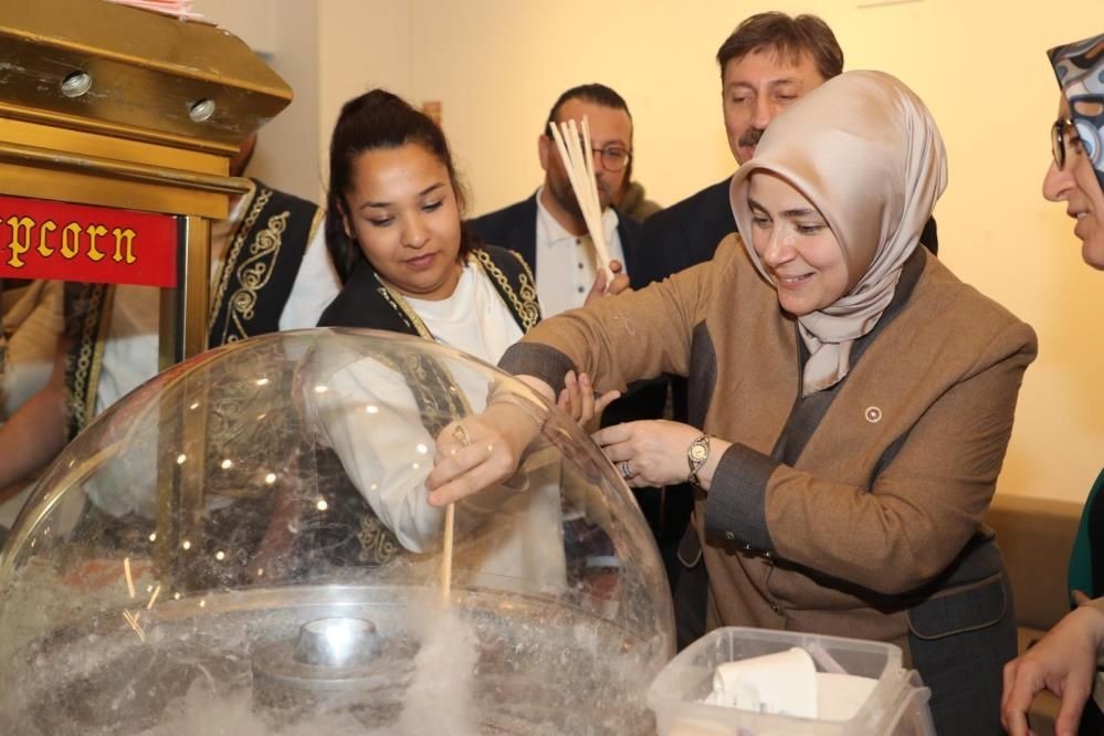 AK Parti Kadın Kolları’ndan 23 Nisan’da çocuklara moral ziyareti: Tuğba Işık Ercan miniklerle buluştu - Sayfa 4
