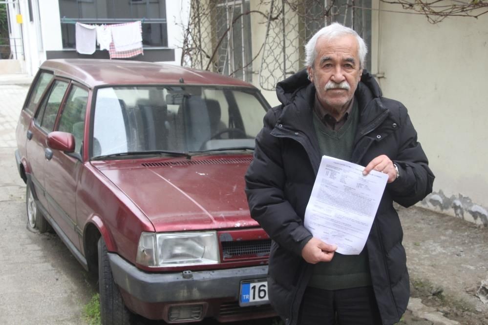 Emekli öğretmenin 17 yıllık çilesi: Hayalindeki Tofaş Kartal evinin önünde çürüyor! - Sayfa 1