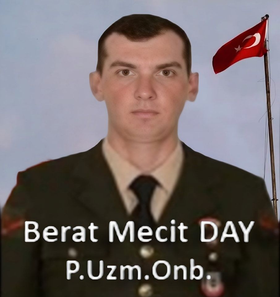 Trabzon’a şehit ateşi düştü! Şehit Piyade Uzman Onbaşı Berat Mecit Day'ın cenazesi evine getirildi - Sayfa 1