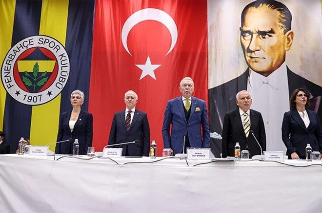 Fenerbahçe'nin kritik toplantısından bomba gelişme: Sürpriz başkan adayı! Alex, Hooijdonk, Anelka ve Appiah'ı transfer etmişti - Sayfa 4