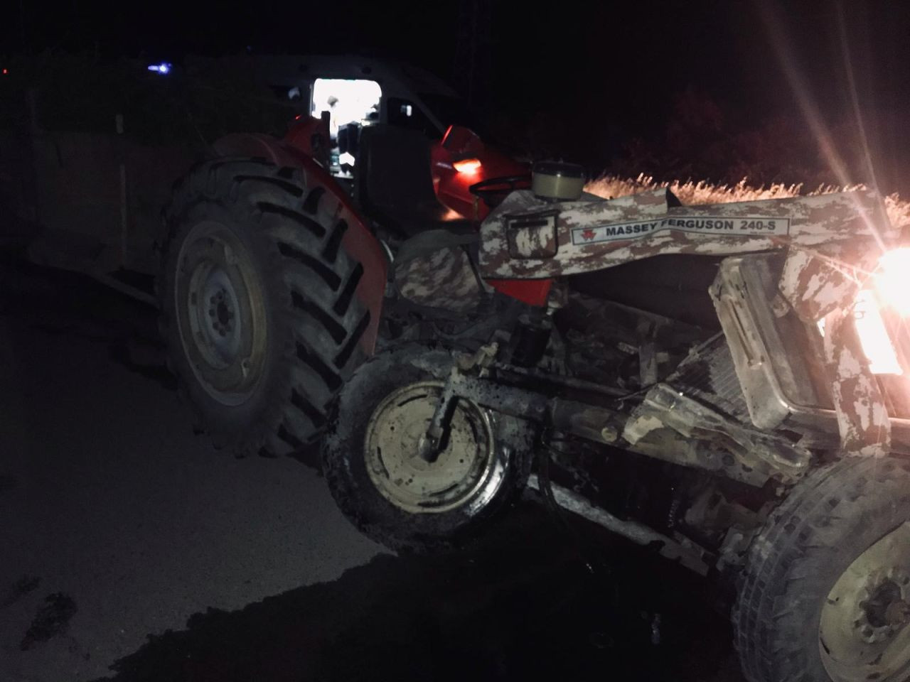 Ayvalık’ta feci kaza! Traktöre çarpan otomobil 1 can aldı, 2 yaralı - Sayfa 4