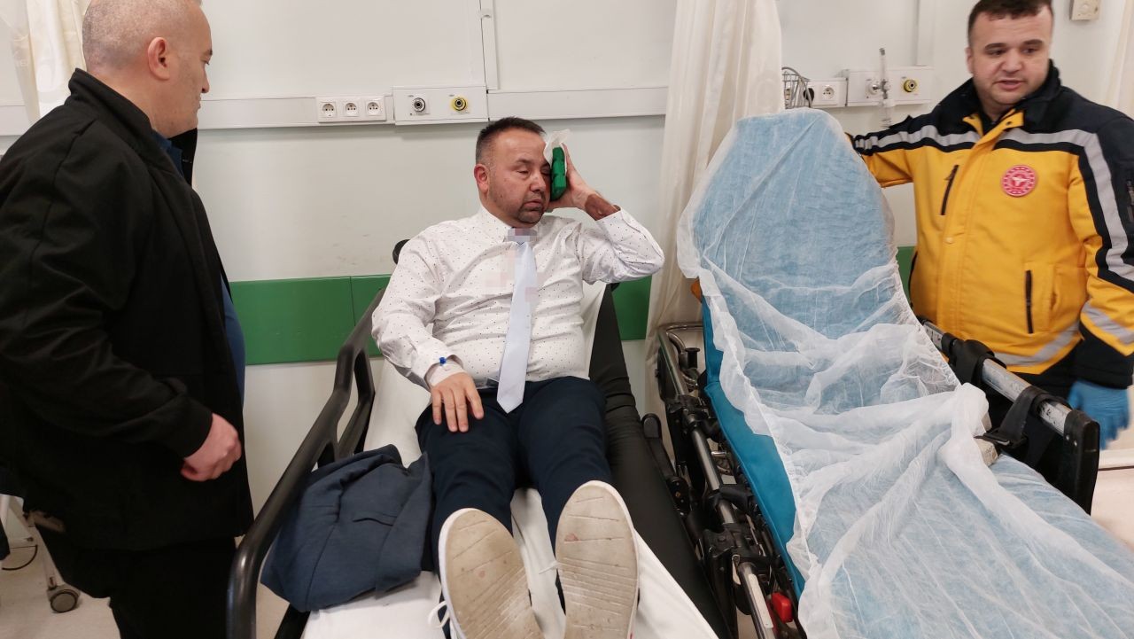 Samsun’da korkunç olay! Okuldan atılan öğrenci, nöbetçi öğretmene bıçakla saldırdı - Sayfa 3