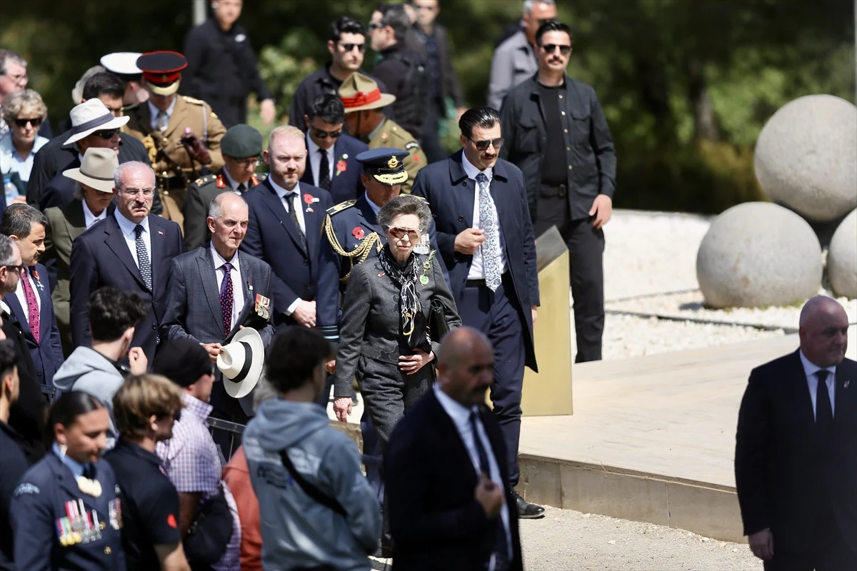 Gelibolu'da bir klasik: Anzak askerleri haka dansıyla anıldı! - Sayfa 11