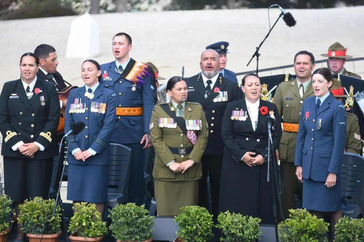 Gelibolu'da bir klasik: Anzak askerleri haka dansıyla anıldı! - Sayfa 4