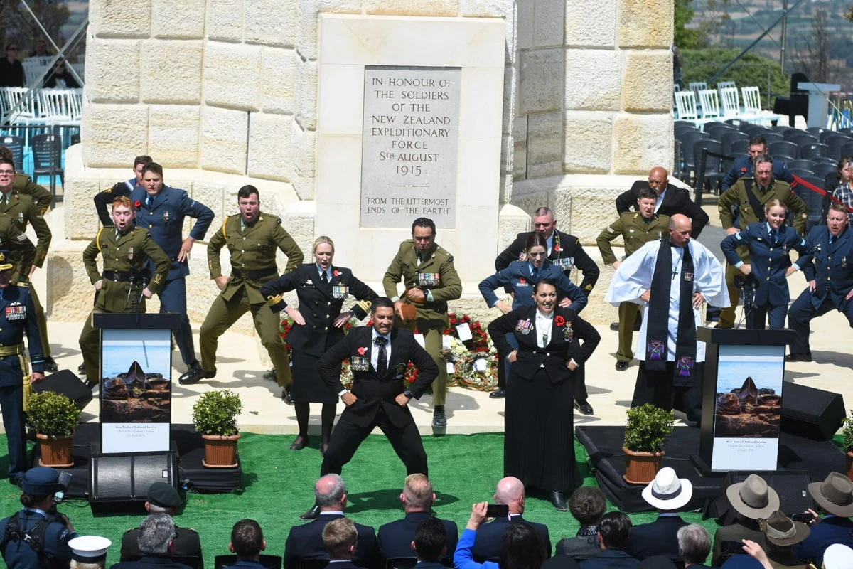 Gelibolu'da bir klasik: Anzak askerleri haka dansıyla anıldı! - Sayfa 5