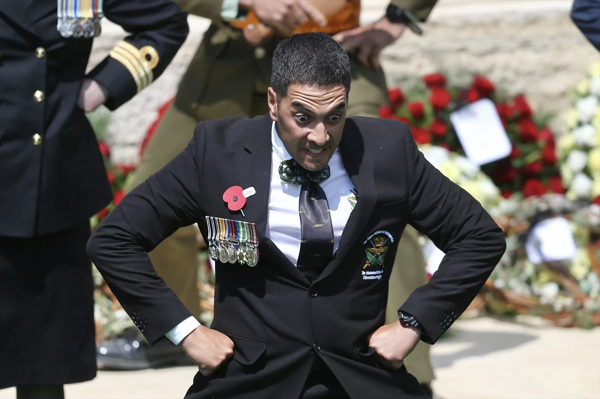 Gelibolu'da bir klasik: Anzak askerleri haka dansıyla anıldı! - Sayfa 10