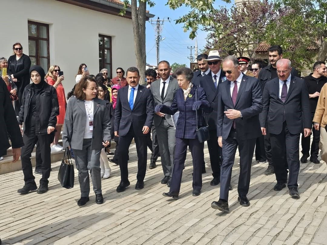 Kraliyet Prensesi Anne, Çanakkale’de Seddülbahir Kalesi’ni ziyaret etti - Sayfa 6