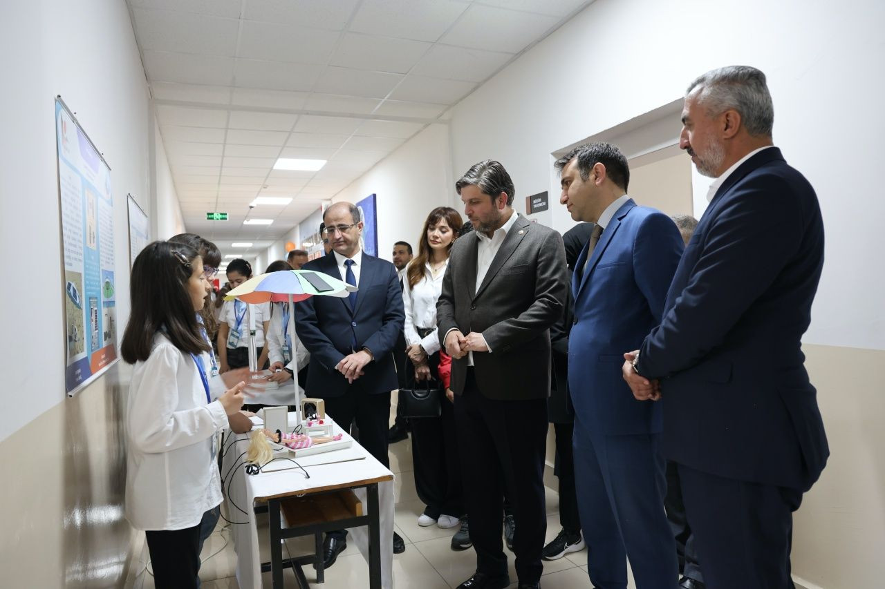 Elazığ’da genç mucitler sahne aldı! Öğrenci projeleri bilim fuarında parladı - Sayfa 9