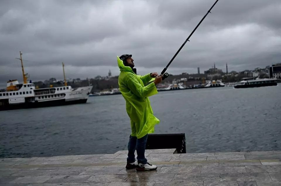 İstanbul’da bahar havası fırtınaya dönüyor! Meteoroloji'den hafta sonu uyarısı geldi... - Sayfa 1