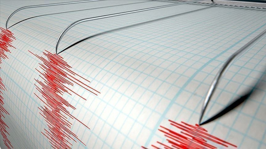 Ahmet Ercan’dan yürekleri ağıza getiren sözler: 4.3’lük deprem mide bulandırdı, uyumayacağım! - Sayfa 1